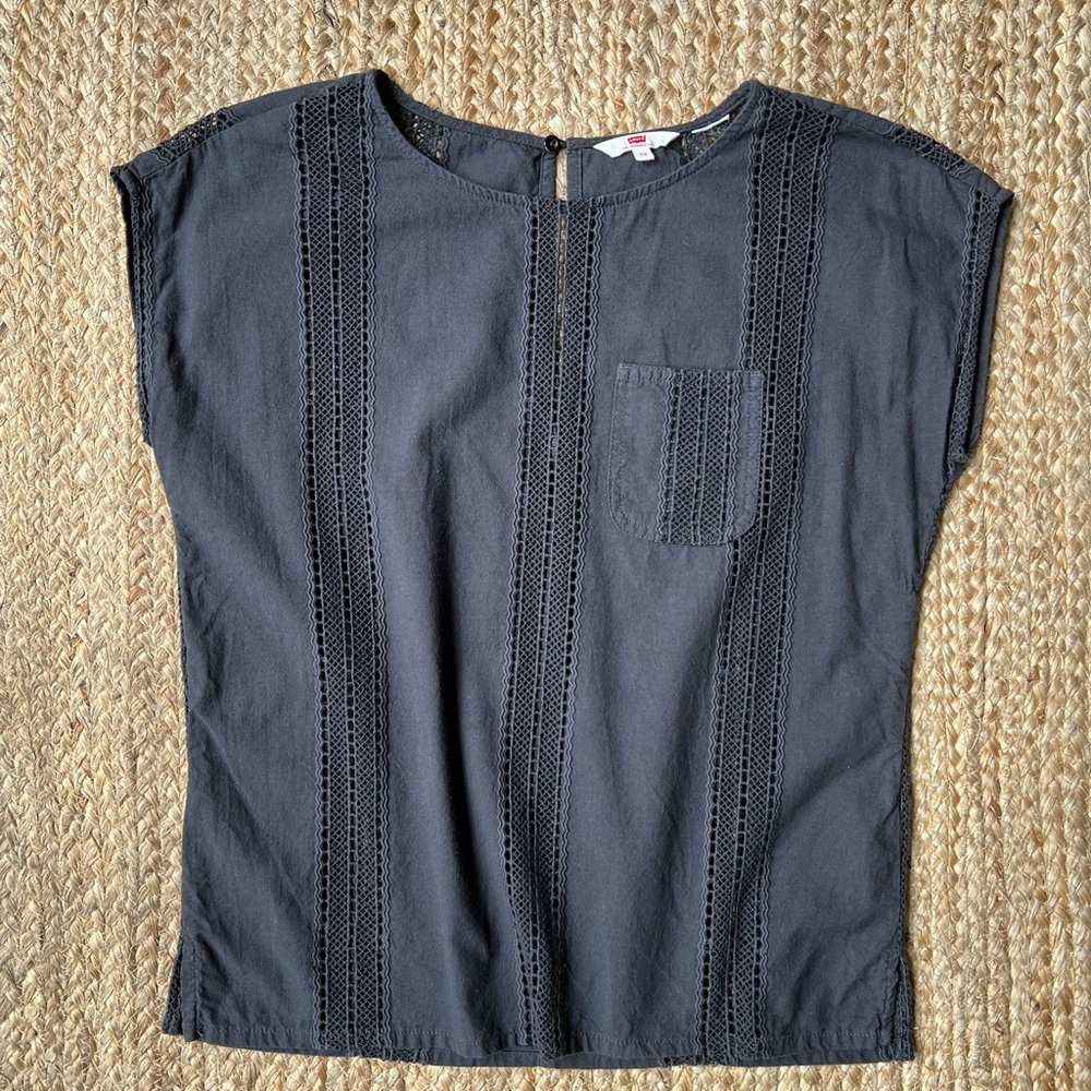 Levi’s Cotton Top Blouse Size XS